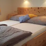 Tiefhof *